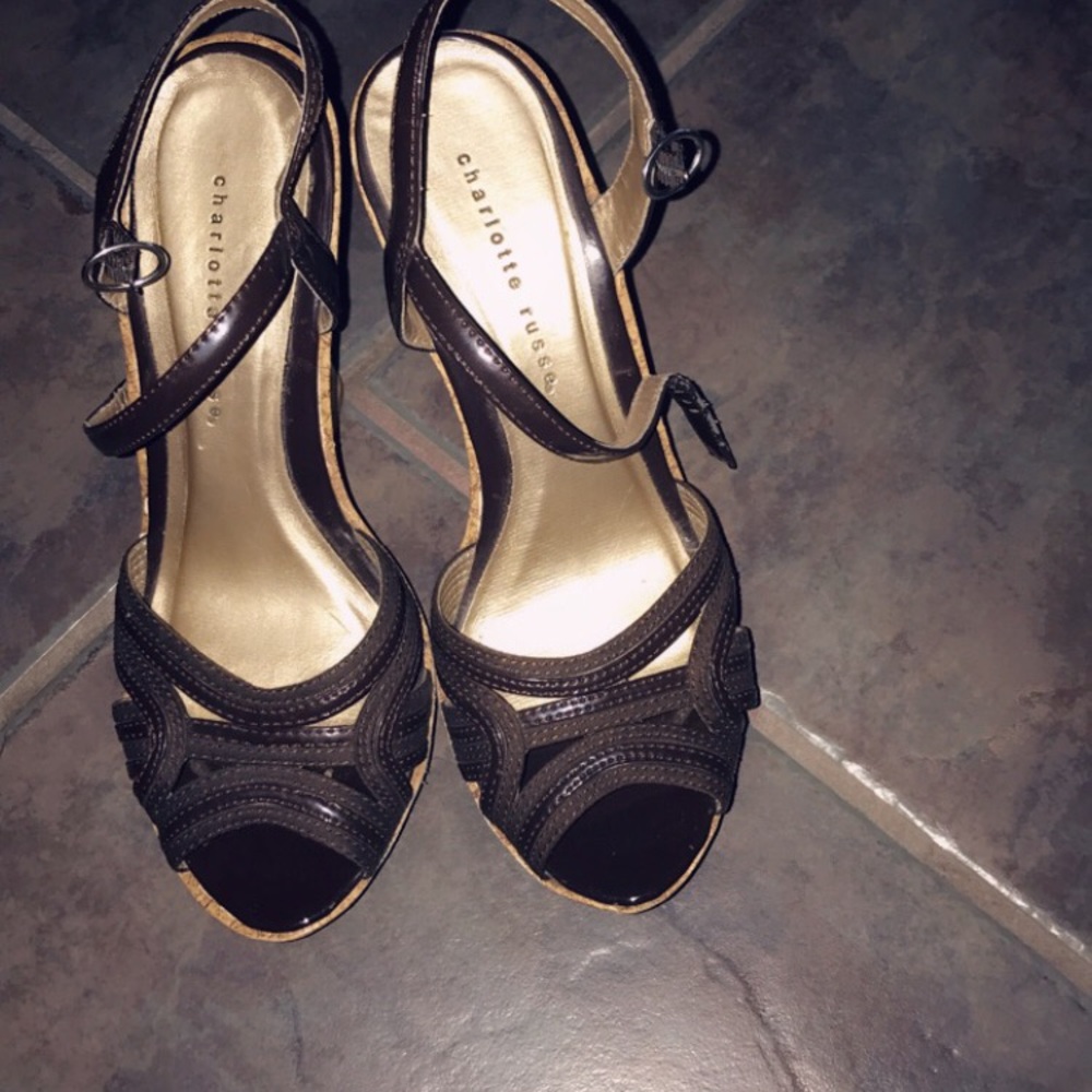 Dark brown wedges.
